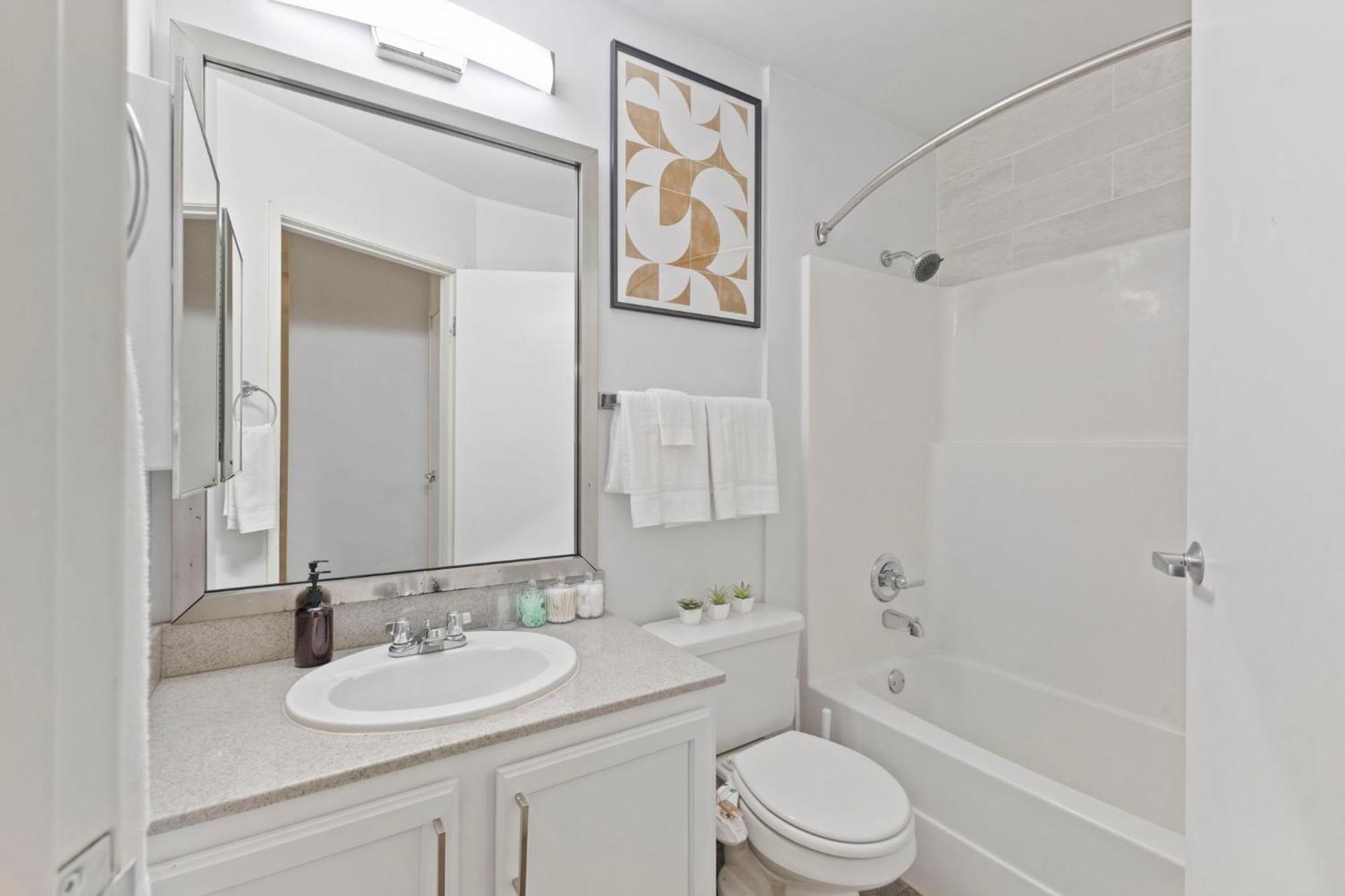 Indy Loft - Monument Circle - Sleeps 7 - Convention Walkable Indianápolis Exterior foto