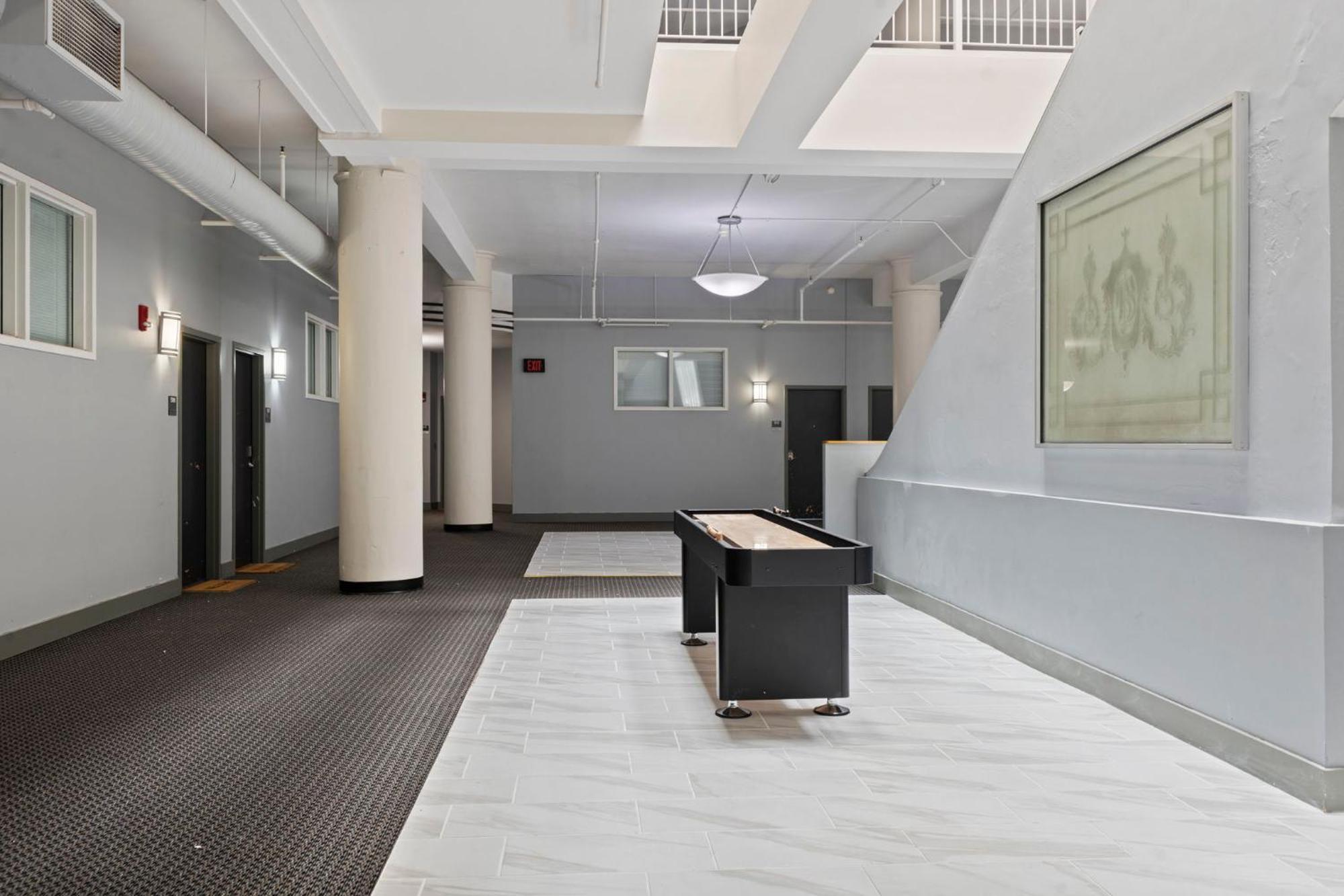Indy Loft - Monument Circle - Sleeps 7 - Convention Walkable Indianápolis Exterior foto